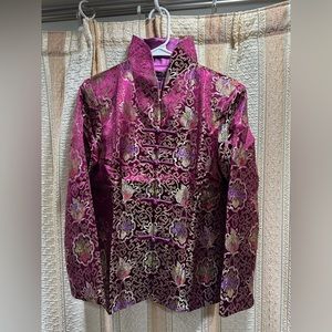 65% Silk, 35% Viscose； Lining 100% polyester